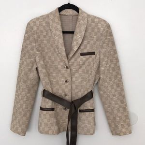 Women’s jacket & skirt